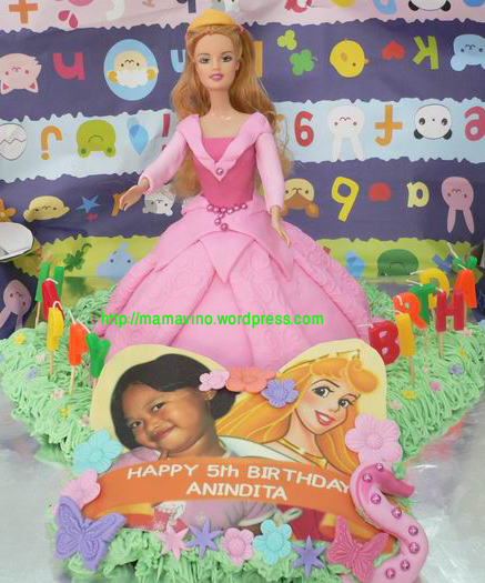 3D Princess Aurora Cake - Mommy Cakes